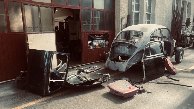 VW Käfer ohne Türen
