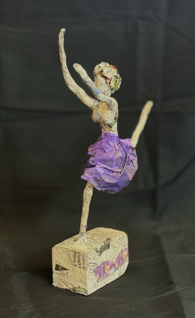 Dancing Figur aus Papier