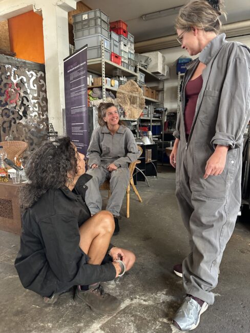 Altes lassen. Neues nähren. Das Feuer spricht.